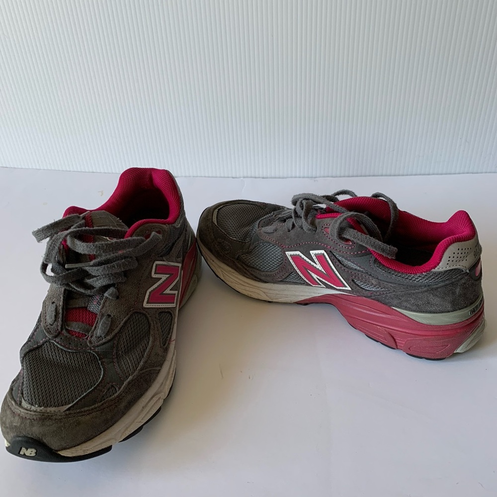990 New Balances “Breast Cancer Awareness”